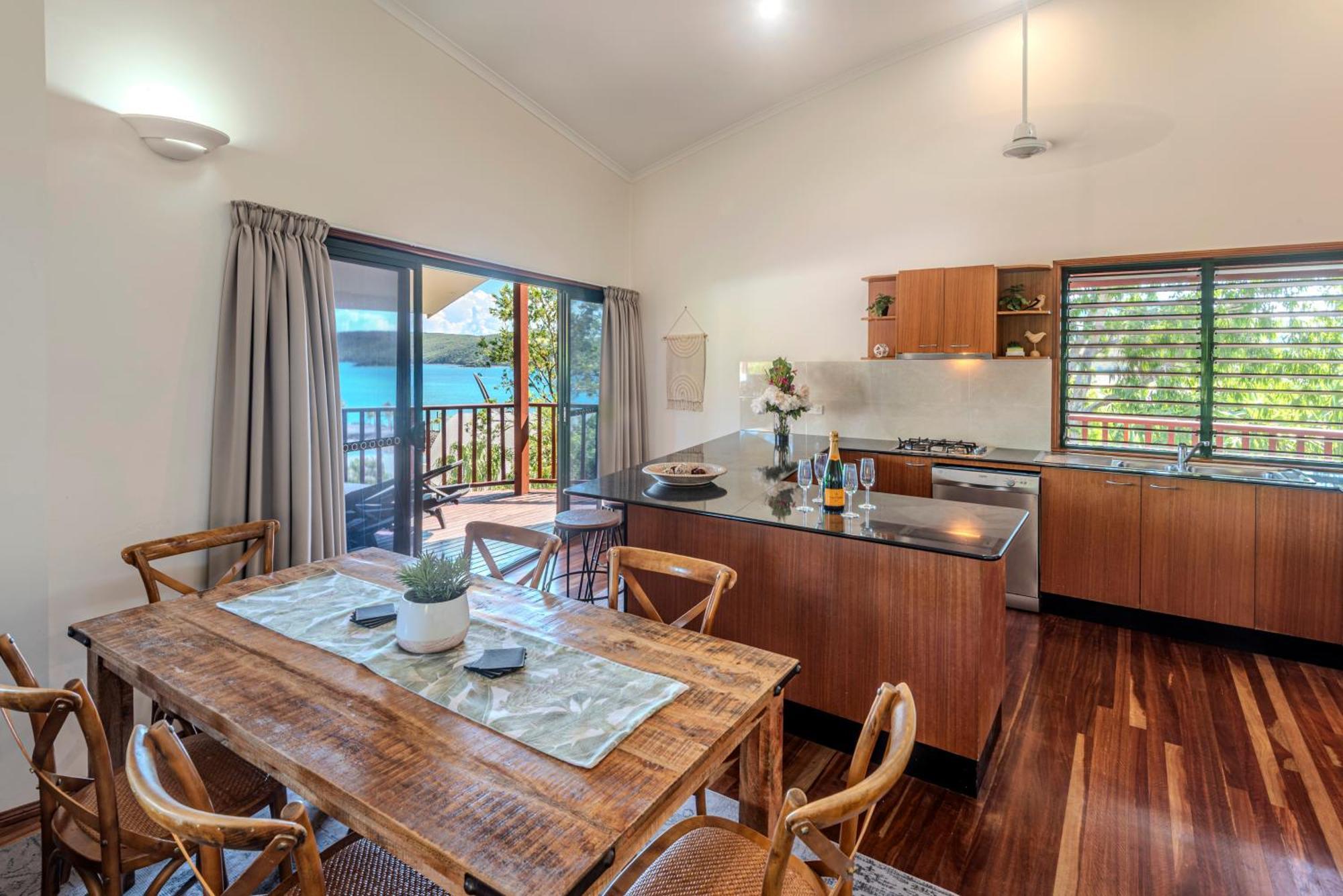 Casuarina Cove 1 On Hamilton Island By Hamorent Екстериор снимка
