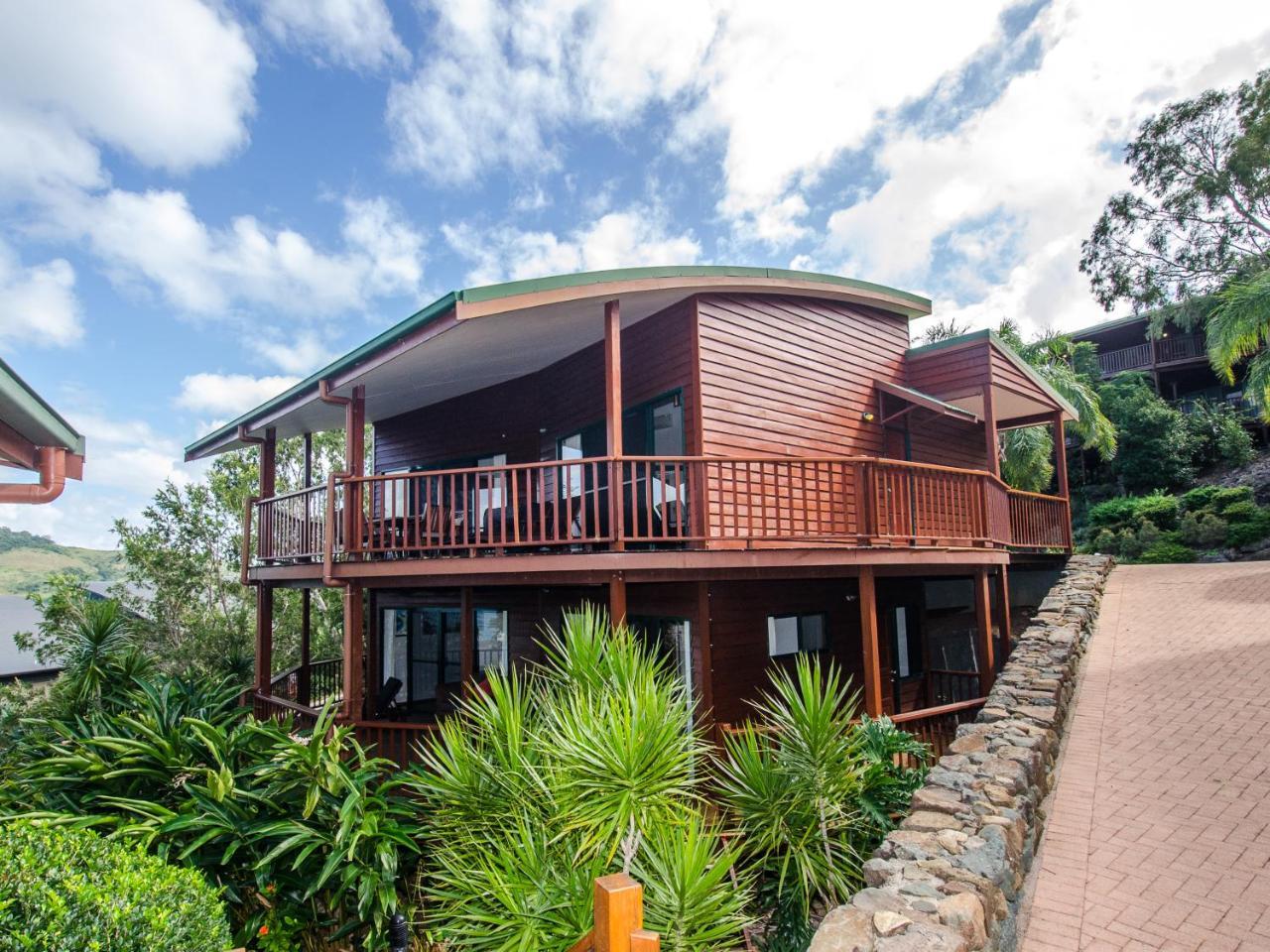 Casuarina Cove 1 On Hamilton Island By Hamorent Екстериор снимка